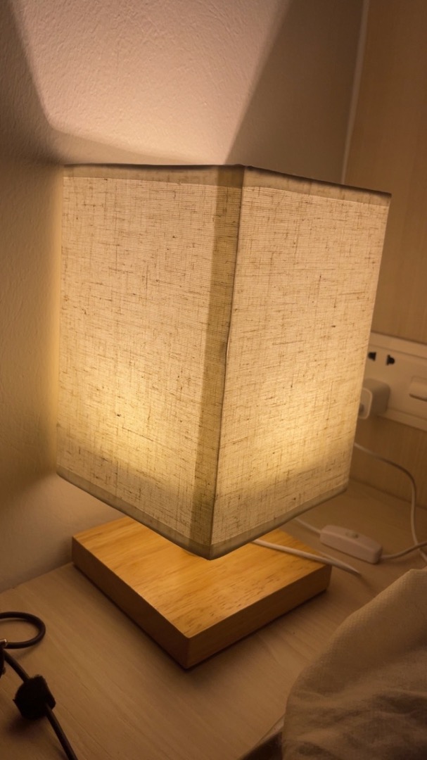 Đèn Ngủ Gỗ Để Bàn Huta Light For Life G3S - Thiết Kế Hiện Đại, Chao Vải Cao Cấp, Ánh Sáng Dịu Nhẹ, Phù Hợp Mọi Không Gian