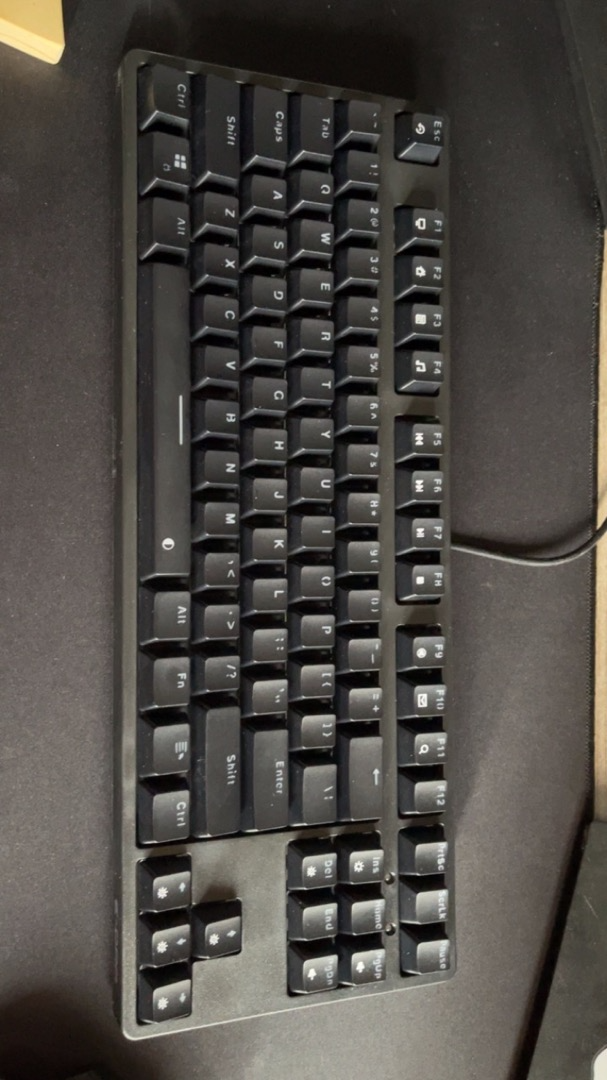 Bàn phím cơ E-DRA EK387 RGB TKL - Switch Outemu, LED RGB Tùy Chỉnh, Thiết Kế Gọn Nhẹ, Phụ Kiện Máy Tính Chất Lượng Cao