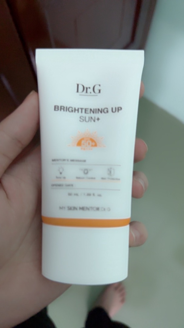 Kem Chống Nắng Kiềm Dầu Nâng Tông Dr.G Brightening Up Sun+ SPF50+ PA+++ 50ml - Chống Nắng Tốt, Dưỡng Da Mịn Mượt, Không Nhờn Dính