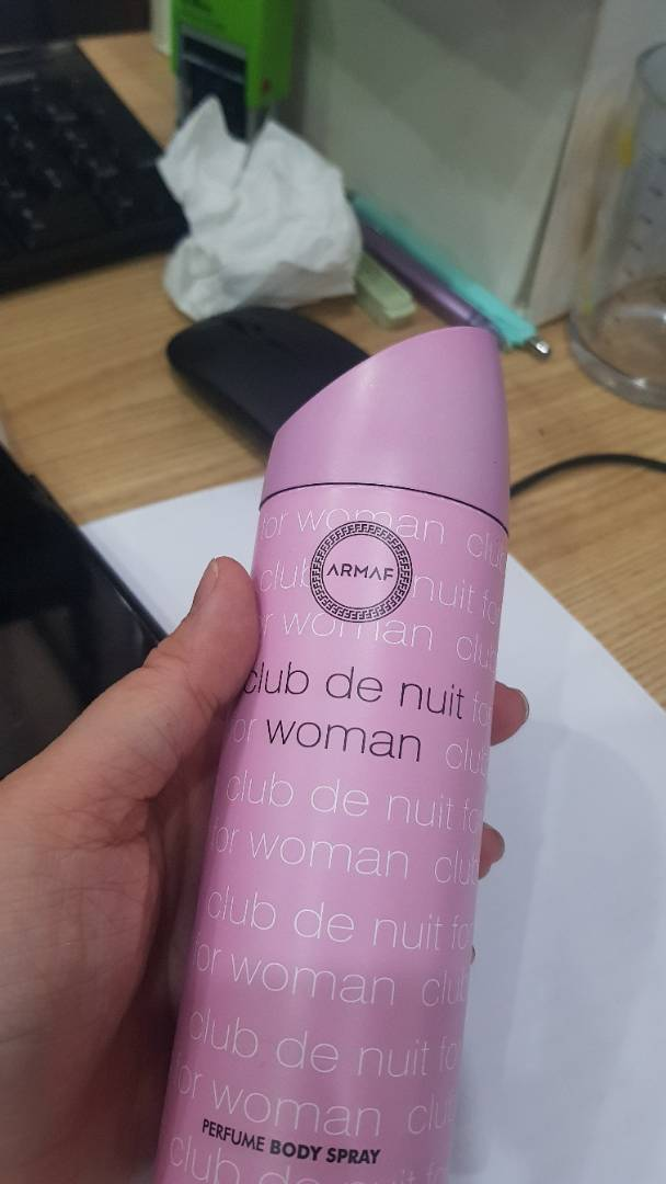 Xịt thơm toàn thân Armaf Club De Nuit - Phụ Nữ - Hương Hoa Sang Trọng, Tinh Tế, Lưu Hương Lâu - Chai 200ml