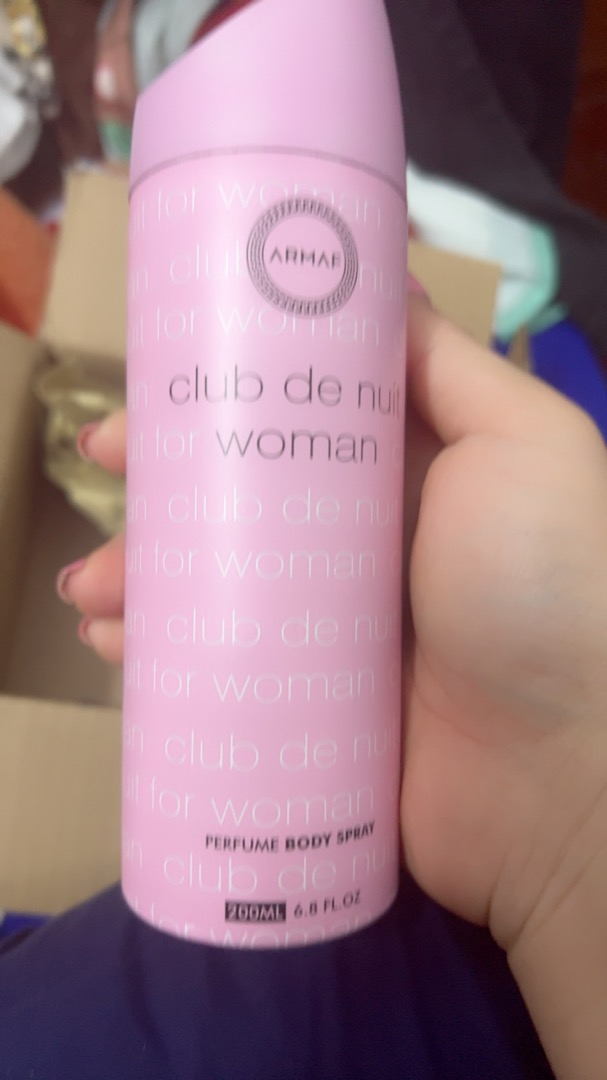 Xịt thơm toàn thân Armaf Club De Nuit - Phụ Nữ - Hương Hoa Sang Trọng, Tinh Tế, Lưu Hương Lâu - Chai 200ml