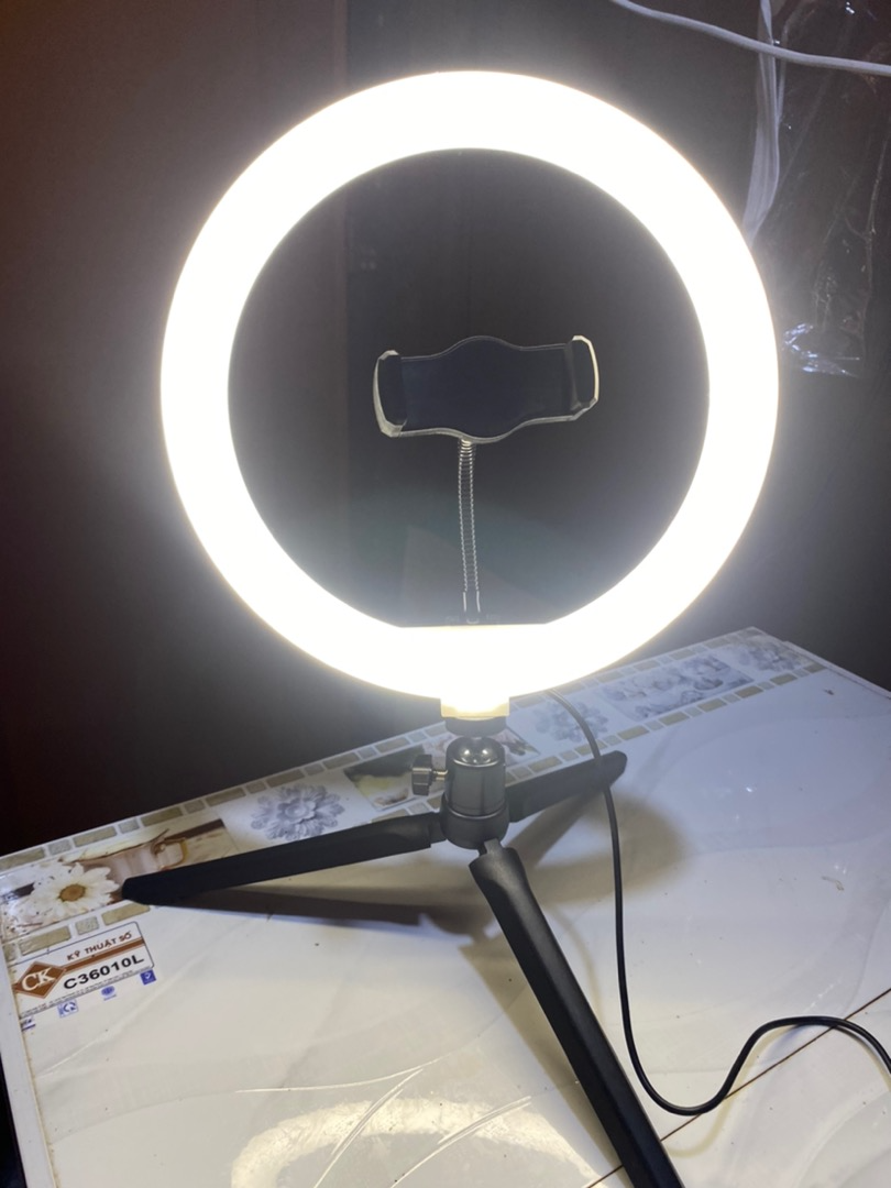Đèn LED để bàn 3 chế độ sáng USB - Hỗ trợ trang điểm và livestream với ánh sáng tự nhiên, dễ dàng điều chỉnh và mang đi tiện lợi