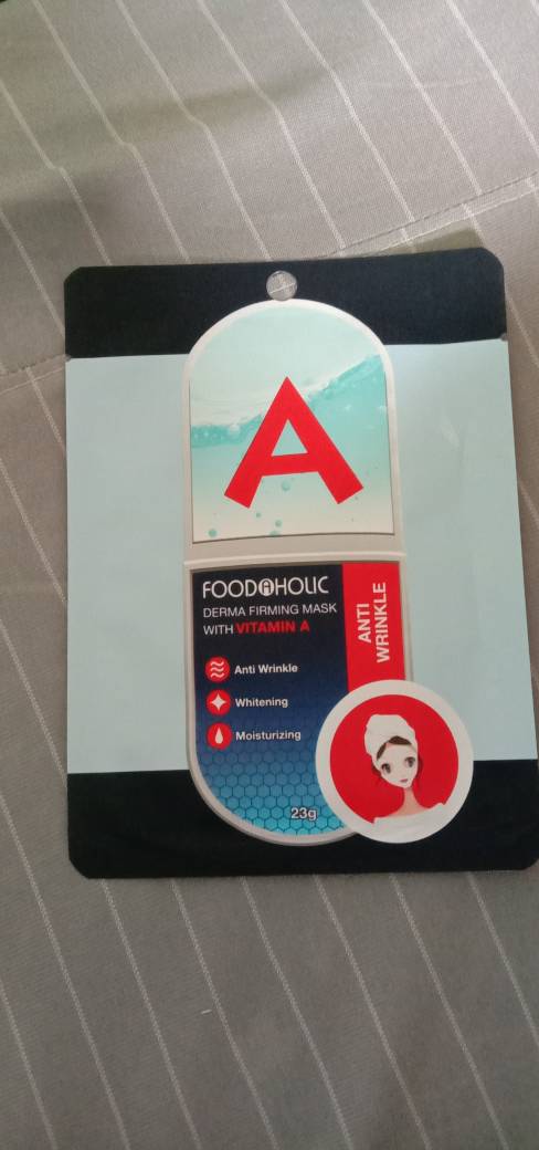 Hộp 10 mặt nạ trẻ hóa da Foodaholic Derma Firming Mask With Vitamin A
