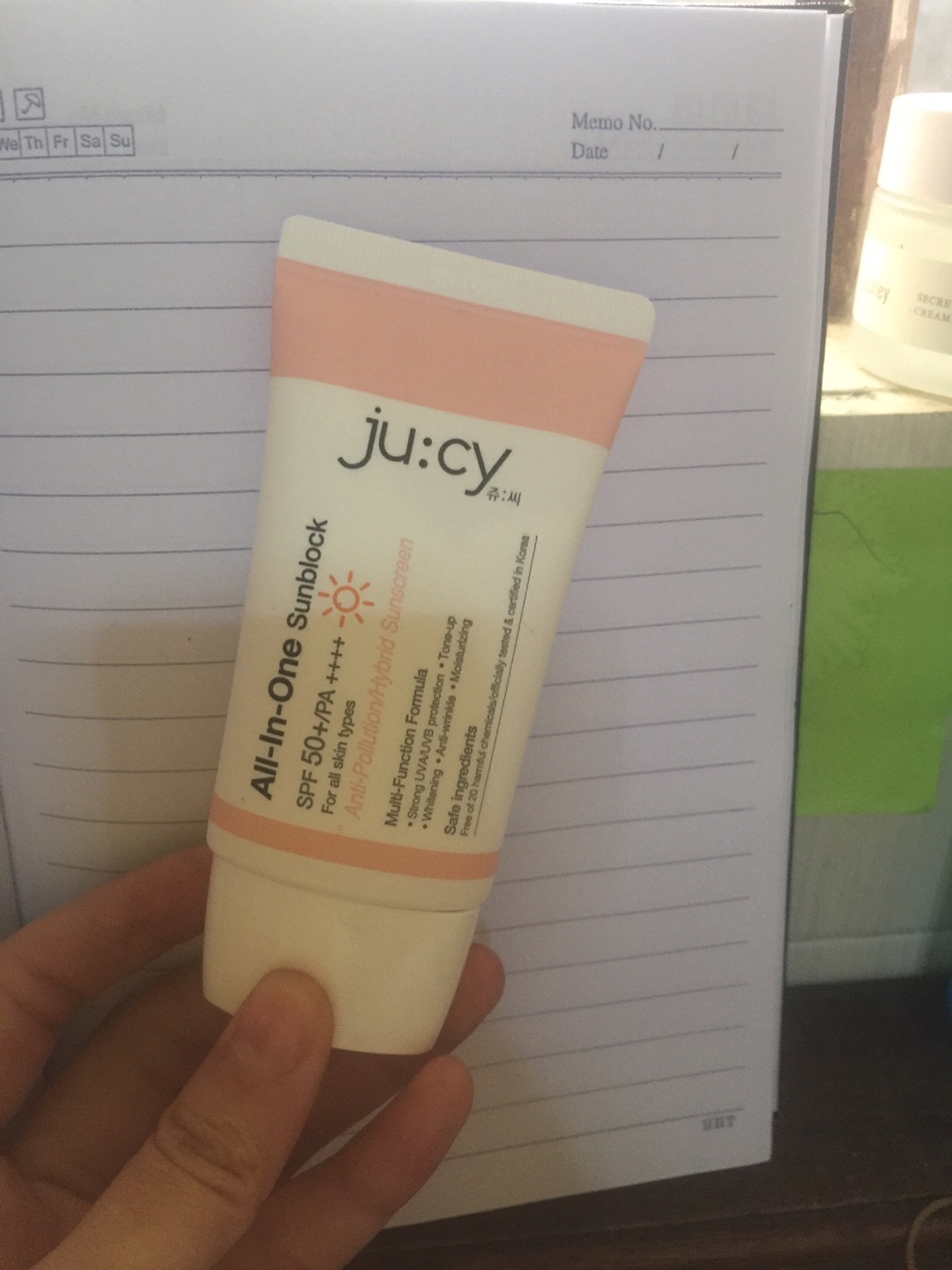 Kem Chống Nắng Jucy Hàn Quốc SPF 50+ - Bảo Vệ Da Toàn Diện, Không Cồn, Thẩm Thấu Nhanh, Phù Hợp Mọi Loại Da