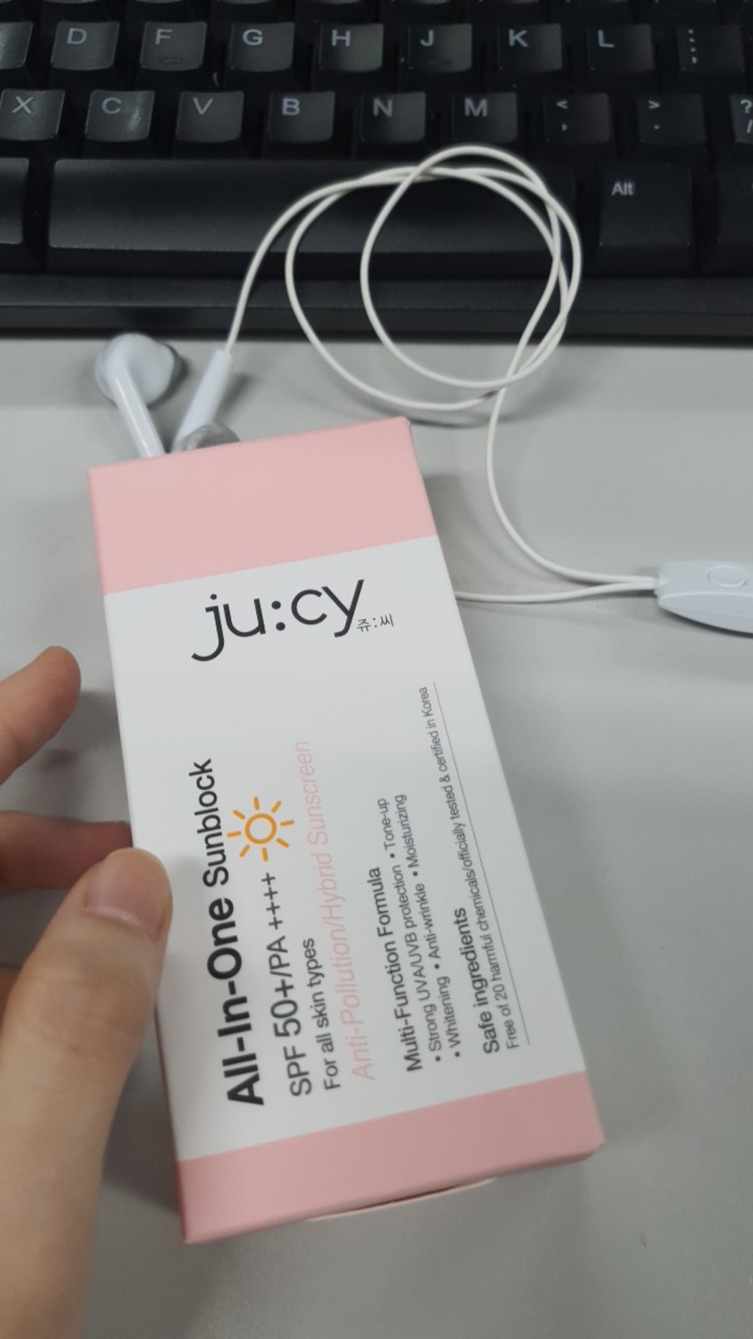 Kem Chống Nắng Jucy Hàn Quốc SPF 50+ - Bảo Vệ Da Toàn Diện, Không Cồn, Thẩm Thấu Nhanh, Phù Hợp Mọi Loại Da