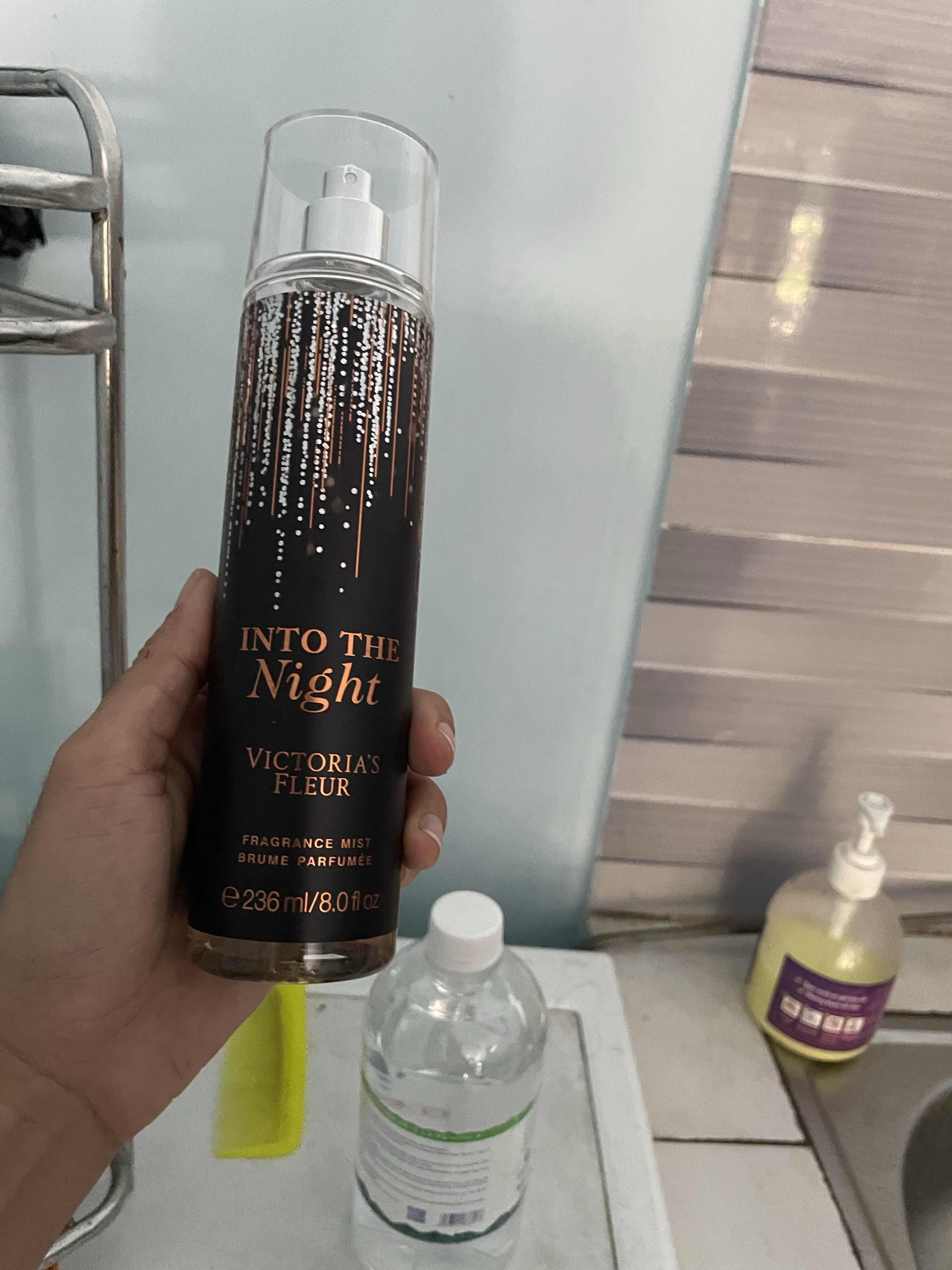 Xịt Thơm Toàn Thân Bath & Body Works A Thousand Wishes 236ml - Hương Ngọt Ngào, Ấm Áp Với Quả Mộc Qua, Hoa Mẫu Đơn, Lưu Hương Lâu