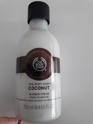 Kem Tắm The Body Shop Coconut Shower Cream 250ml - Dưỡng ẩm và Làm sạch Da với Chiết Xuất Dầu Dừa Tự Nhiên
