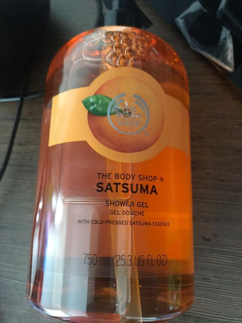 Sữa tắm The Body Shop Satsuma Shower Gel