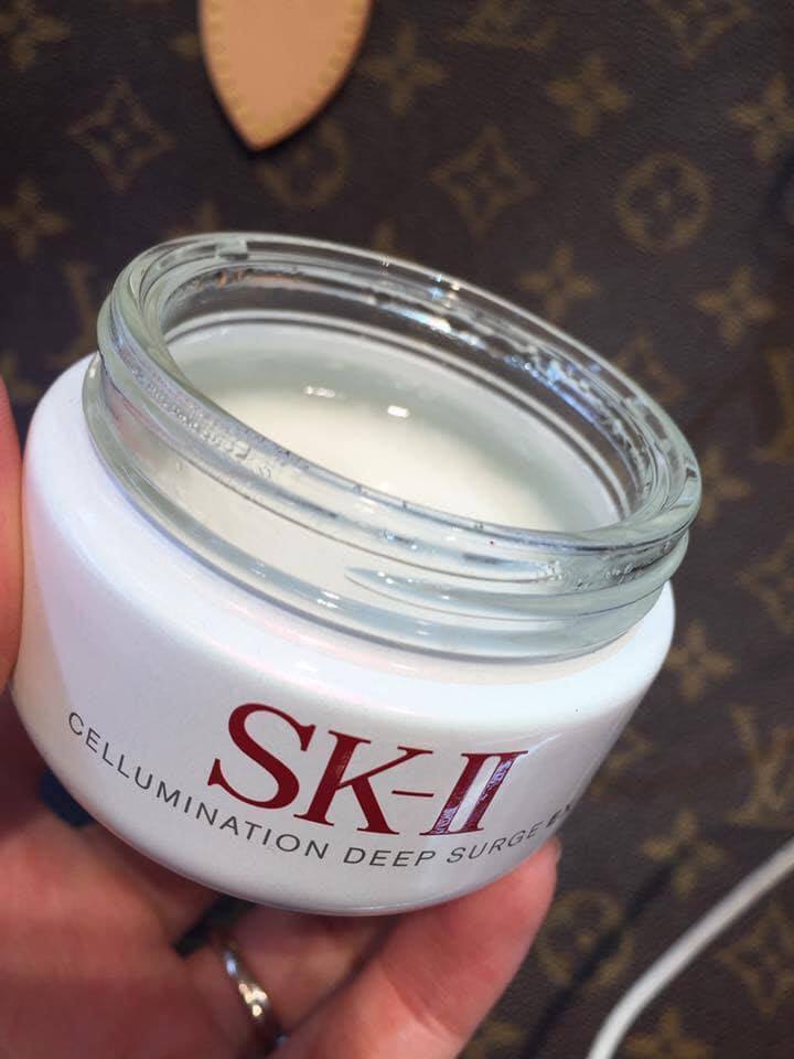 Kem Dưỡng Trắng Da SK-II Cellumination Deep Surge EX - Cung Cấp Độ Ẩm Sâu, Trắng Sáng, Phù Hợp Với Mọi Loại Da Nhật Bản