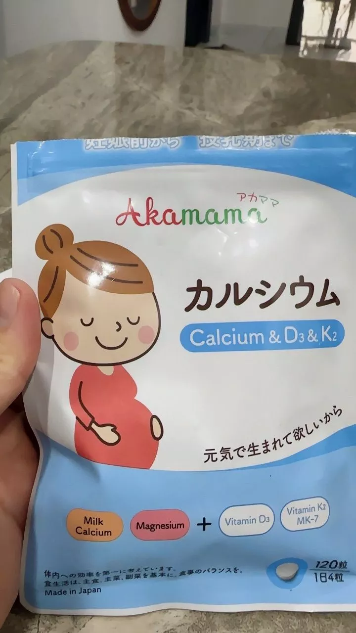 Viên uống bổ sung canxi cho bà bầu Akamama Calcium & D3 & K2 - Hỗ trợ sức khỏe mẹ và bé, 120 viên Nhật Bản