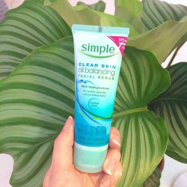 Tẩy tế bào chết Simple Clear Skin Oil Balancing Facial Scrub 75ml - Dưỡng ẩm, Kiểm soát dầu, Phù hợp mọi loại da