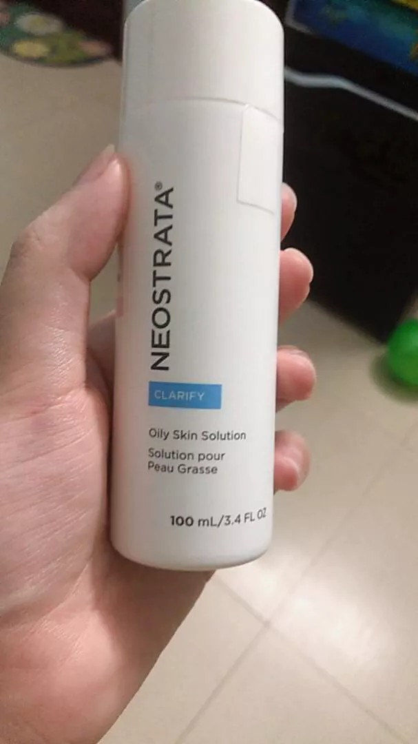 Tẩy da chết Toner Neostrata Oily Skin Solution Lotion 8% AHA 100ml( date 7/25)