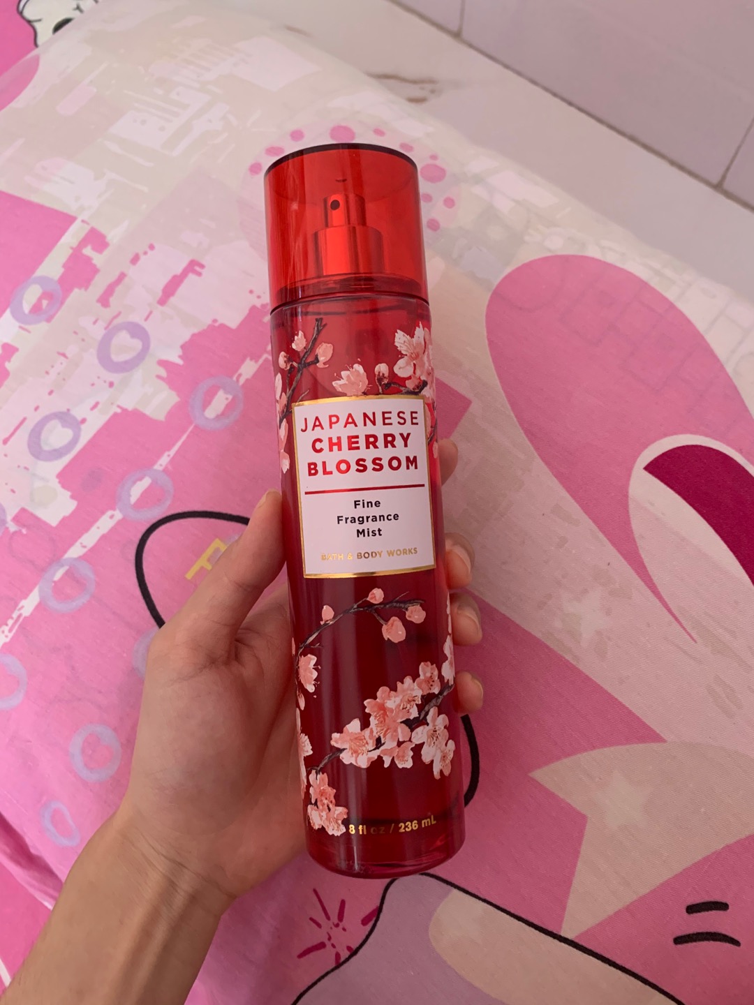 Xịt Thơm Bath & Body Works Fine Fragrance Mist Cherry Blossom - Hương Hoa Anh Đào Nhật Bản Giữ Ẩm Da, Tươi Mát Suốt Ngày 236ml