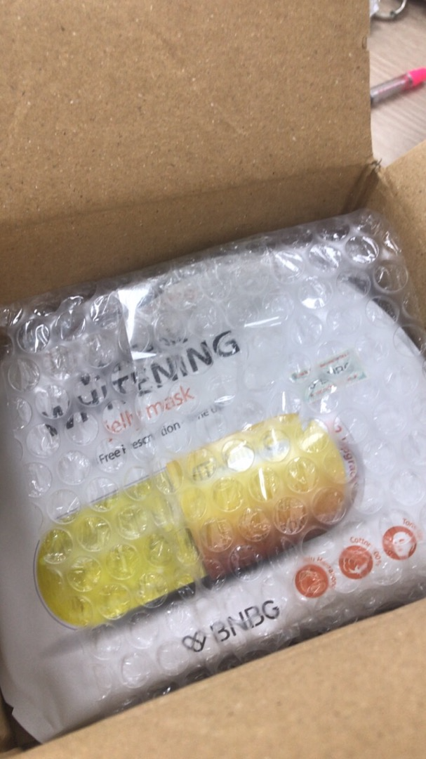 Mặt nạ BNBG Vitamin C Vita Genic Whitening Jelly Mask - Hỗ trợ sáng da và chống oxy hóa, dưỡng trắng tự nhiên, 10 miếng