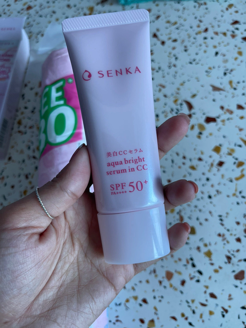 Kem Chống Nắng Senka Aqua Bright Serum In CC SPF 50+ PA++++ 40g - Dưỡng Da, Nâng Tông, Bảo Vệ Da Khỏe Mạnh, Phù Hợp Với Da Khô