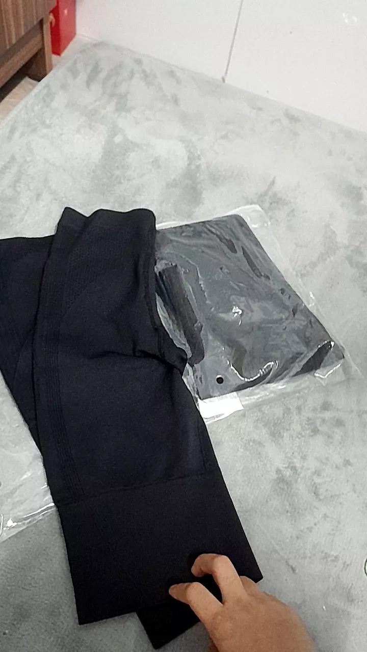 Quần Tập Gym Nữ AMIN AM027 Dáng Lửng Cạp Cao - Chất Liệu Cao Cấp, Thấm Hút Mồ Hôi, Thoáng Mát, Lý Tưởng Cho Yoga và Gym