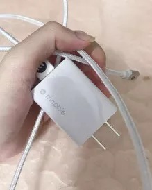 Bộ sạc Mophie 10W USB-A to Lightning cho iPhone/iPad - Sạc nhanh, tiện dụng, thay thế củ sạc Apple 5W, cáp Lightning 1M chất lượng cao