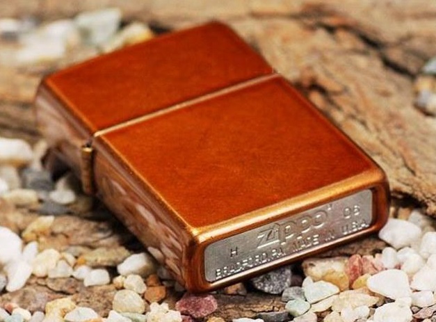 Bật Lửa Zippo Toffee Nâu 21184 - Thiết Kế Classic Bóng Bẩy, Màu Coffee Độc Đáo, Hàng Chính Hãng USA