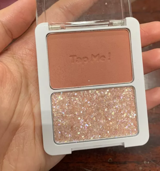Bảng Phấn Mắt 2 Màu Ánh Nhũ Unleashia Tap Me Palette Duo - Độ Bám Dính Tốt, Kết Cấu Mịn, Trang Điểm Rực Rỡ, Dễ Sử Dụng