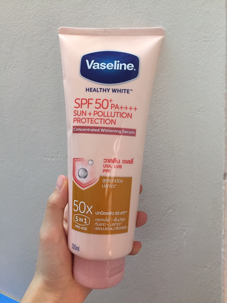 Sữa Dưỡng Thể Trắng Da Vaseline 50X với SPF 50 PA++++ - Dưỡng Trắng, Chống Nắng, Vitamin B3 - Sữa Dưỡng Da Thái Lan 320ml