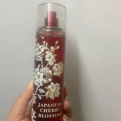 Xịt Thơm Toàn Thân Bath & Body Works 236ml Japanese Cherry Blossom - Phiên Bản Giới Hạn, Hương Hoa Anh Đào Nhật Bản Quyến Rũ