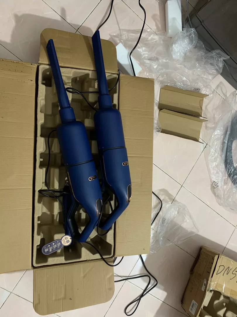 Máy Hút Bụi Cầm Tay Deerma DEM-DX1000 - Công Nghệ Hút Xoáy Pro-Cyclone, Lực Hút 16.000 Pa, Thiết Kế Độc Đáo, Dễ Dàng Sử Dụng