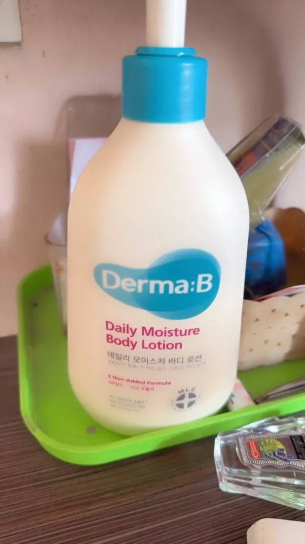 Sữa dưỡng thể Derma:B Daily Moisture Body Lotion 400ml - Giữ ẩm 48 giờ, Không gây bết dính, An toàn cho mọi loại da