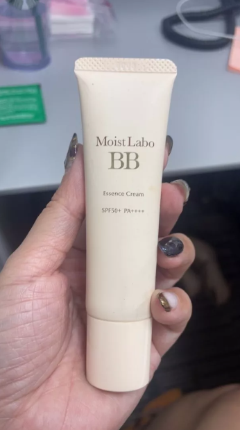 Kem Trang Điểm 6 in 1 Meishoku Moist-Labo BB Essence Cream - Kem Nền Mịn Mượt, Chống Nắng SPF50 PA+++ Tối Ưu Cho Da Căng Bóng 30g