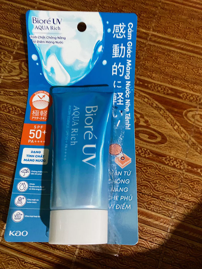 Essence Chống Nắng Bioré UV Aqua Rich Màng Nước Dưỡng Ẩm Da SPF50+/PA++++ - Bảo Vệ Da, Ngăn UV, Dưỡng Ẩm Mịn Mượt, Nhật Bản