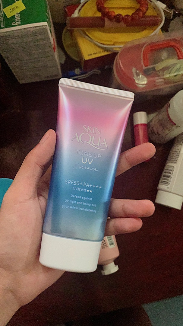 Tinh Chất Chống Nắng Sunplay Skin Aqua Tone Up UV Essence SPF50+ PA++++ - Dưỡng ẩm, Hiệu chỉnh sắc da, Nâng tông sáng rạng rỡ, Nhật Bản
