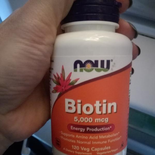 Viên uống hỗ trợ mọc tóc NOW Foods Biotin 5000mcg - Tăng cường sức khỏe tóc, giúp tóc chắc khỏe và dày hơn, sản phẩm chính hãng Mỹ.