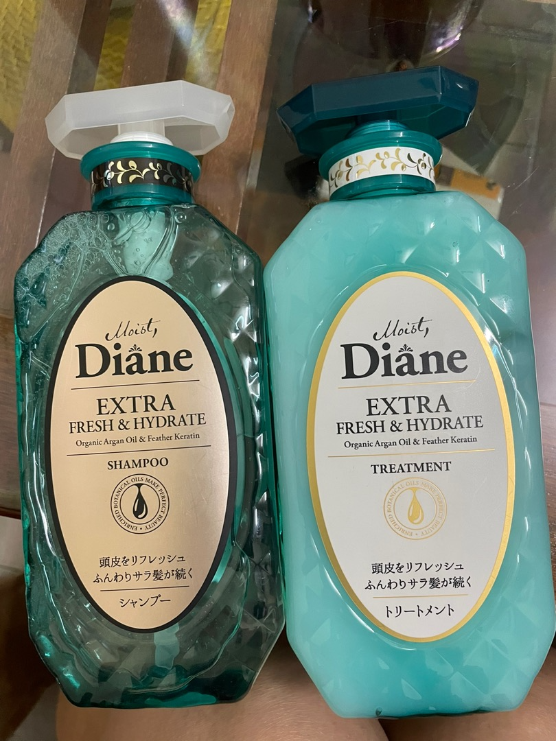 Cặp Gội Xả Kiềm Dầu Moist Diane Extra Fresh & Hydrate - Dưỡng Ẩm Tóc Hư Tổn, Phục Hồi, Mùi Bưởi Tươi 450ml x 2 Chai