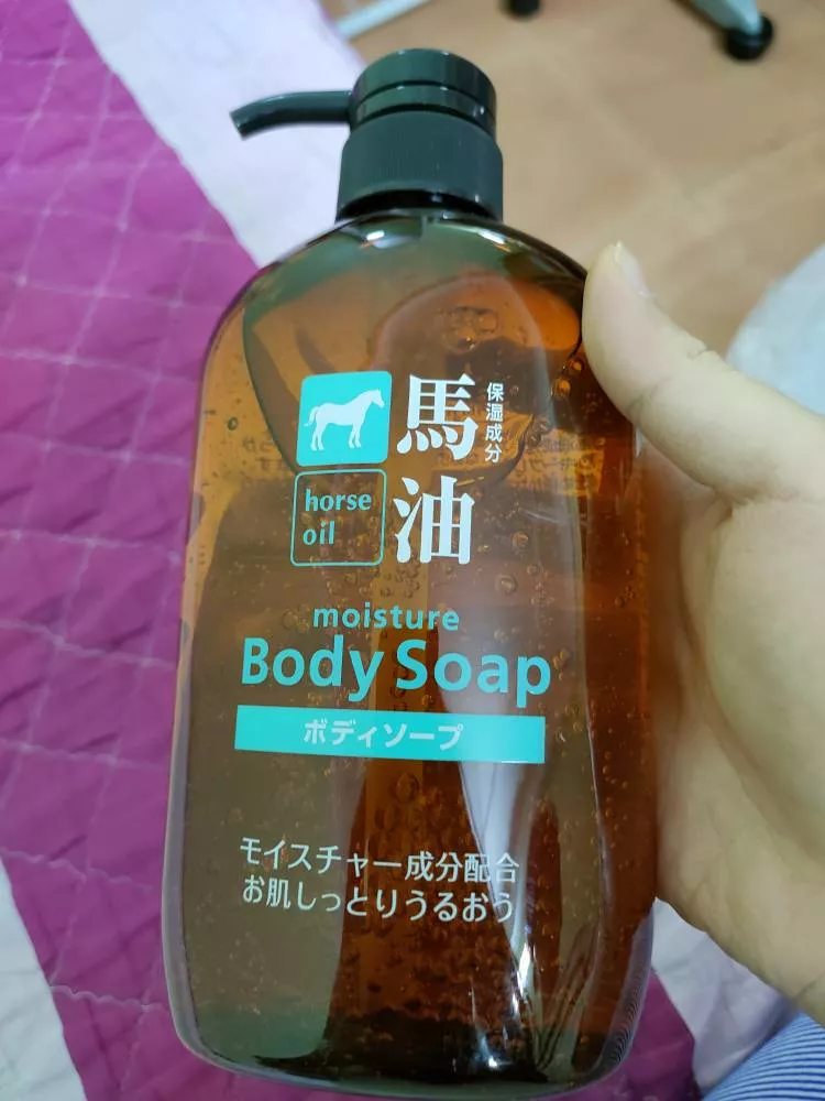 Sữa tắm mỡ ngựa nhật bản horse oil moisture body soap 600ml