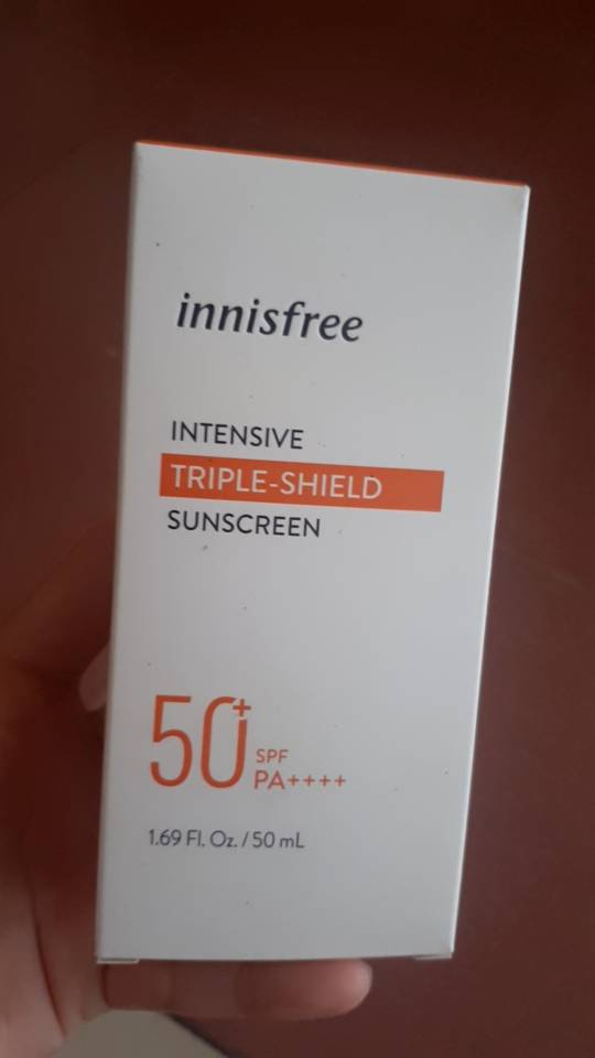 Kem Chống Nắng Innisfree Triple Shield SPF 50+ PA+++ - Bảo Vệ Da Hiệu Quả, Chống Nước, Dành Cho Mọi Loại Da
