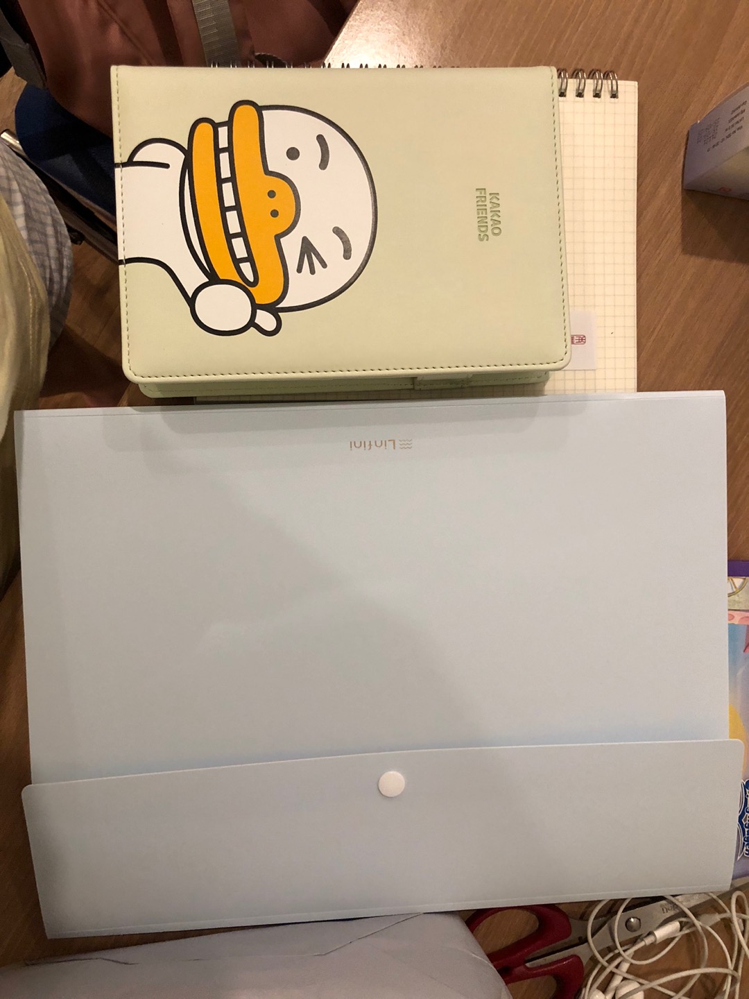 Sổ Tay Ghi Chép Bìa Da PU Cao Cấp Deli 112 Trang - Thiết Kế Kakao Friends Dễ Thương, Chống Thấm Nước, Nhỏ Gọn Để Mang Đi