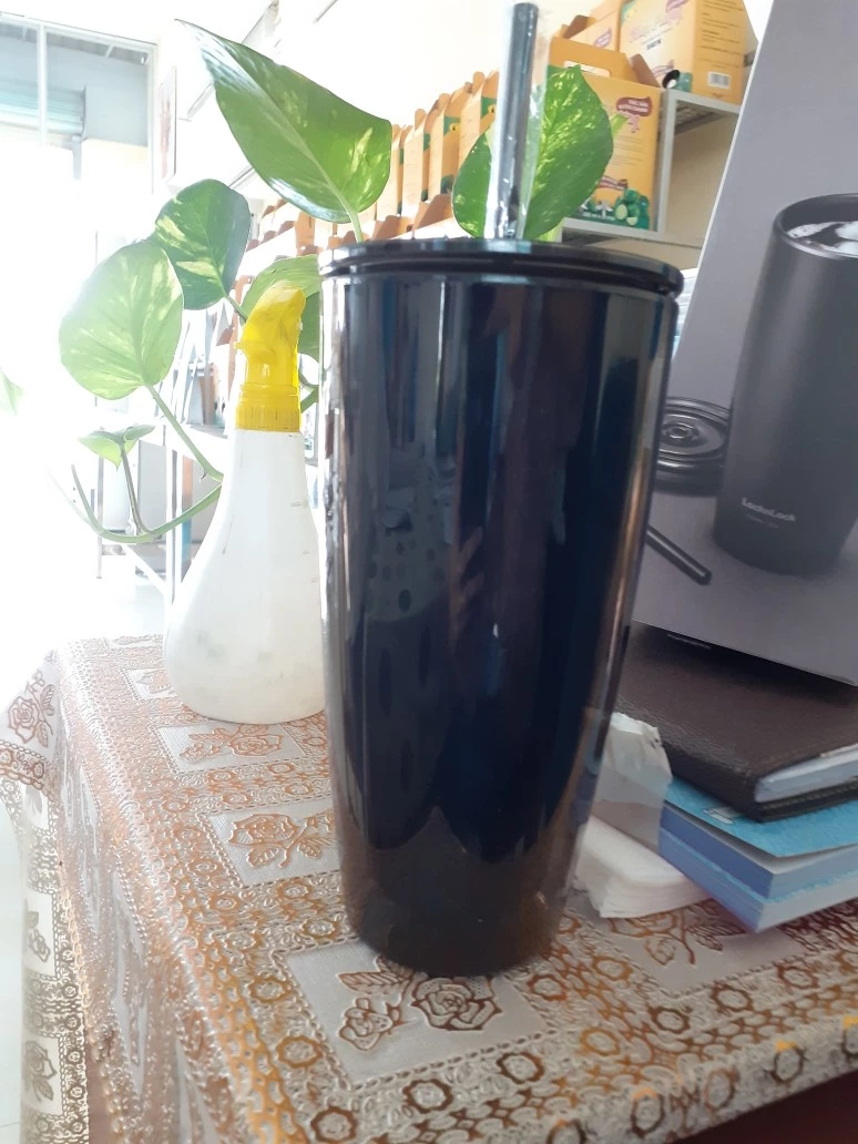 Ly nhựa 2 lớp Lock&Lock kèm ống hút HAP507 750ml - Chống nhiệt, thiết kế tiện dụng, lý tưởng cho nước lạnh và nước đá