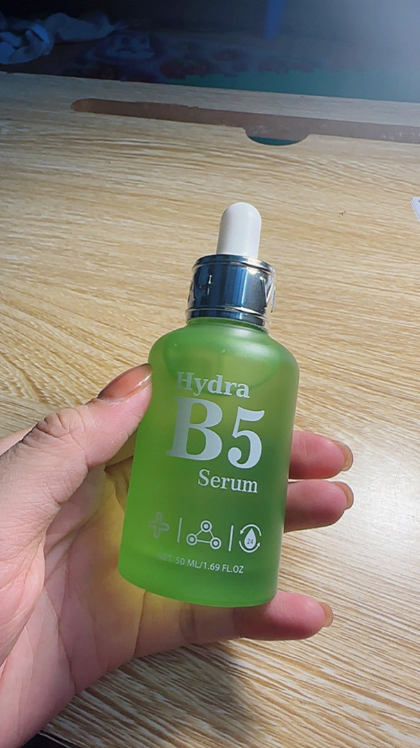 Serum B5 Vic Derma 30ml - Dưỡng ẩm và phục hồi da, giảm mẩn đỏ, cung cấp độ ẩm sâu cho da nhạy cảm, da thiếu sức sống