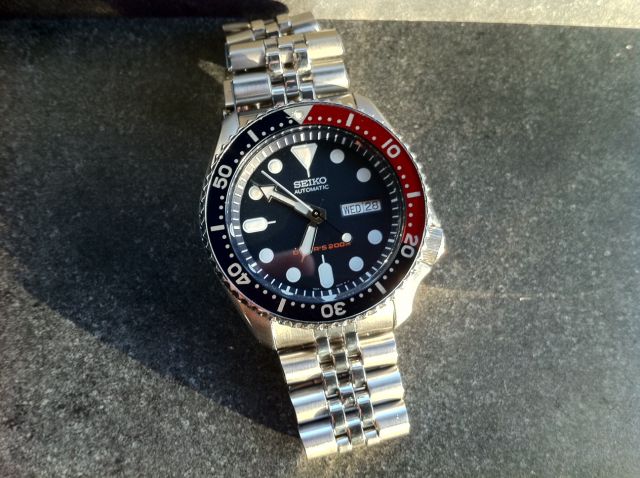 Đồng Hồ Seiko SKX009K2 - Chiếc Đồng Hồ Lặn