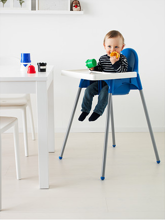 Ghế ăn dặm Ikea thiết kế chắc chắn, an toàn cho bé