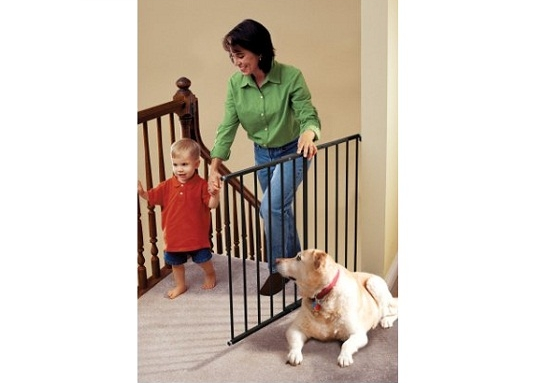 Cửa chặn mở rộng sử dụng hầu như mọi nơi trong nhà như đầu cầu thang, dưới cùng của cầu thang hay cửa giữa các phòng