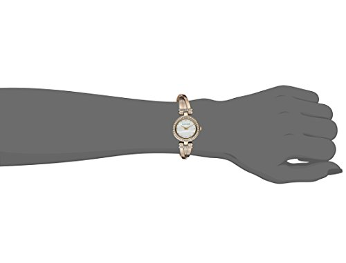 Set đồng hồ Anne Klein AK/1868GBST và vòng đeo tay quyến rũ 3