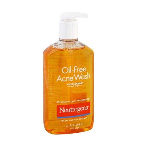 Sữa rửa mặt Neutrogena Oil-Free Acne Wash với công thức "oil-free" - không chứa dầu giúp làm sạch sâu