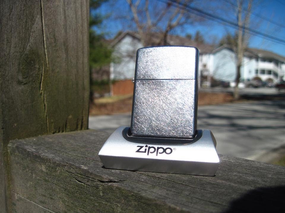 Bật lửa Zippo 207 Street Chrome xước bụi