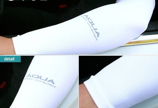 Găng tay chống nắng Aqua X Mipan làm bằng chất liệu co giãn 4 chiều, thấm hút mồ hôi, làm mát cực tốt