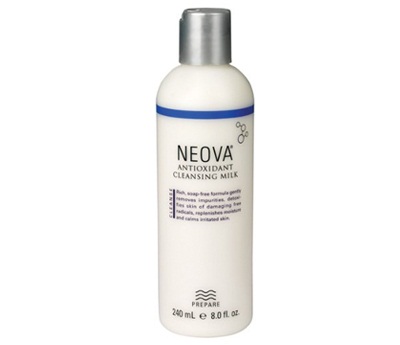 Sữa rửa mặt cho da nhạy cảm Neova Antioxidant Cleansing Milk thiết kế chuyên biệt dành riêng cho da dễ bị kích ứng hay nhạy cảm
