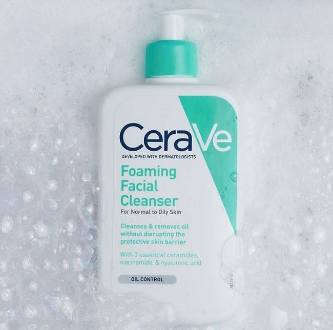 Review Sữa rửa mặt cho da dầu và lỗ chân lông to CeraVe từ người sử dụng