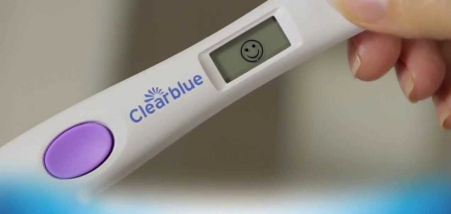 Que thử rụng trứng ClearBlue Ovulation Test hỗ trợ kiểm tra kết quả khả năng thụ thai