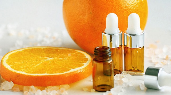 Sản phẩm chăm sóc da có chứa vitamin C
