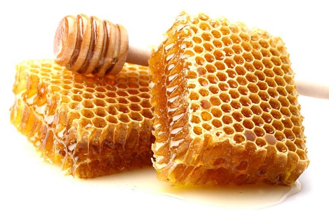 Cách trị nẻ khô bằng sáp ong