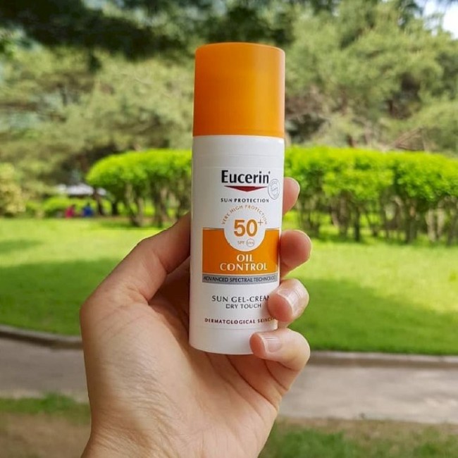 Kem chống nắng và nóng Eucerin Sun Gel Creme Oil Control